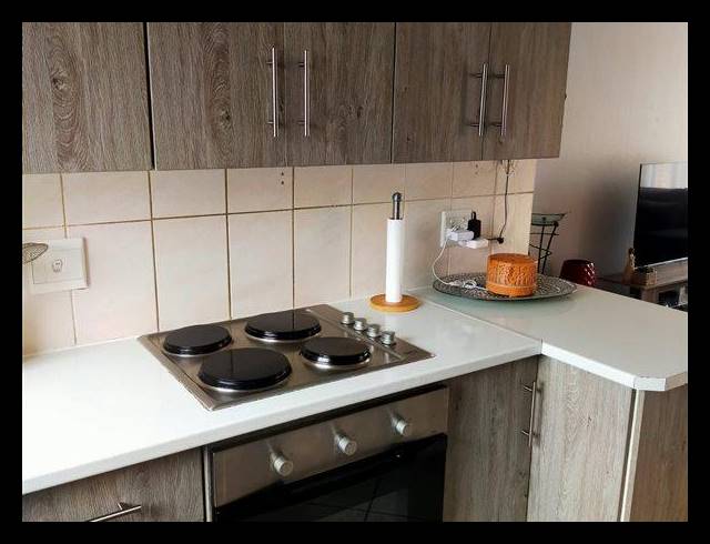 3 BEDROOM TOWNHOUSE FOR SALE IN RAVENSWOOD